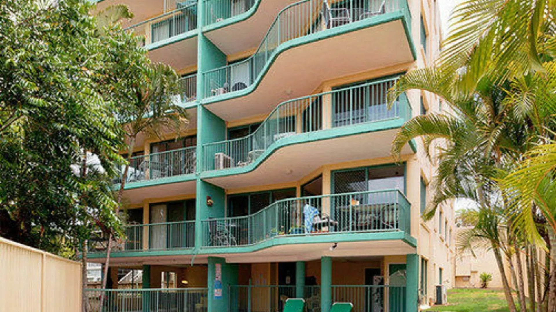 Bayviews And Harbourview Holiday Apartments Sunshine Coast